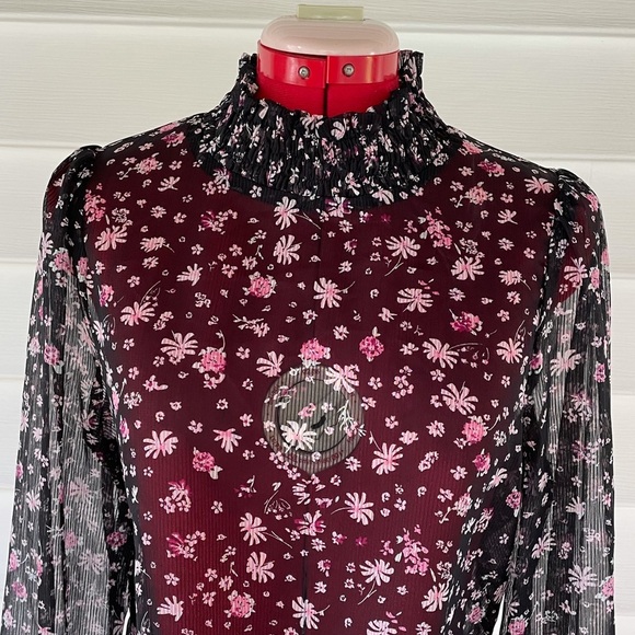 BCBGeneration Semi sheer Smocked-Neck Top Sz M - Picture 3 of 11